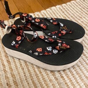 Teva Floral Platforms